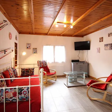 Spacieux Au Mont-dore : 10 Couchages, Wifi, Proche Thermes, Animaux Acceptes - Fr-1-415-72 Apartment